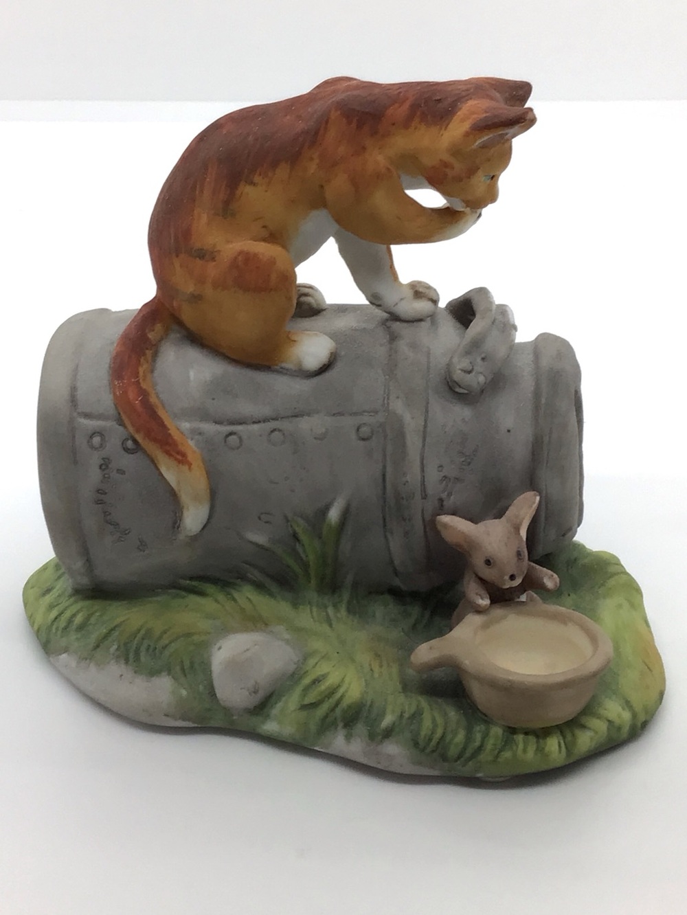1984 M-m-m-Good geo Z Lefton Orange Tabby Cat Figurine on Milk Can with Mouse